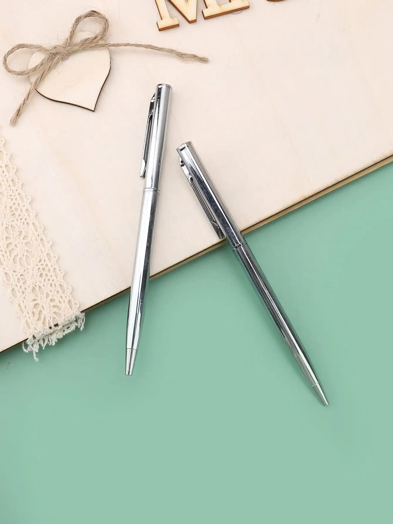 Eleganter Metall-Kugelschreiber mit einziehbarem Design, glatter Schreibfluss, kreatives Geschäftsgeschenk für Frauen und Männer. – Detail 7