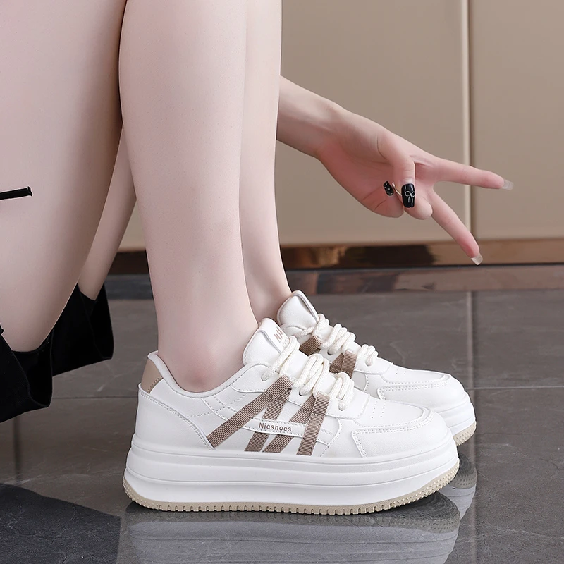 Thick Soled Interior Height Increasing Versatile White Shoes for Women, 2026 Spring New Sponge Cake Sports and Leisure Shoes