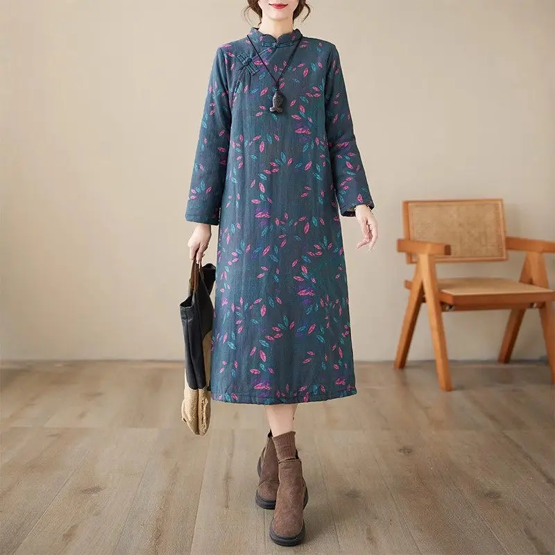 2023 Autumn and Winter Quilted Dress Women Thickened And Warm Qipao Retro Mid Length Mom's Floral Dress Cheongsam Z3580