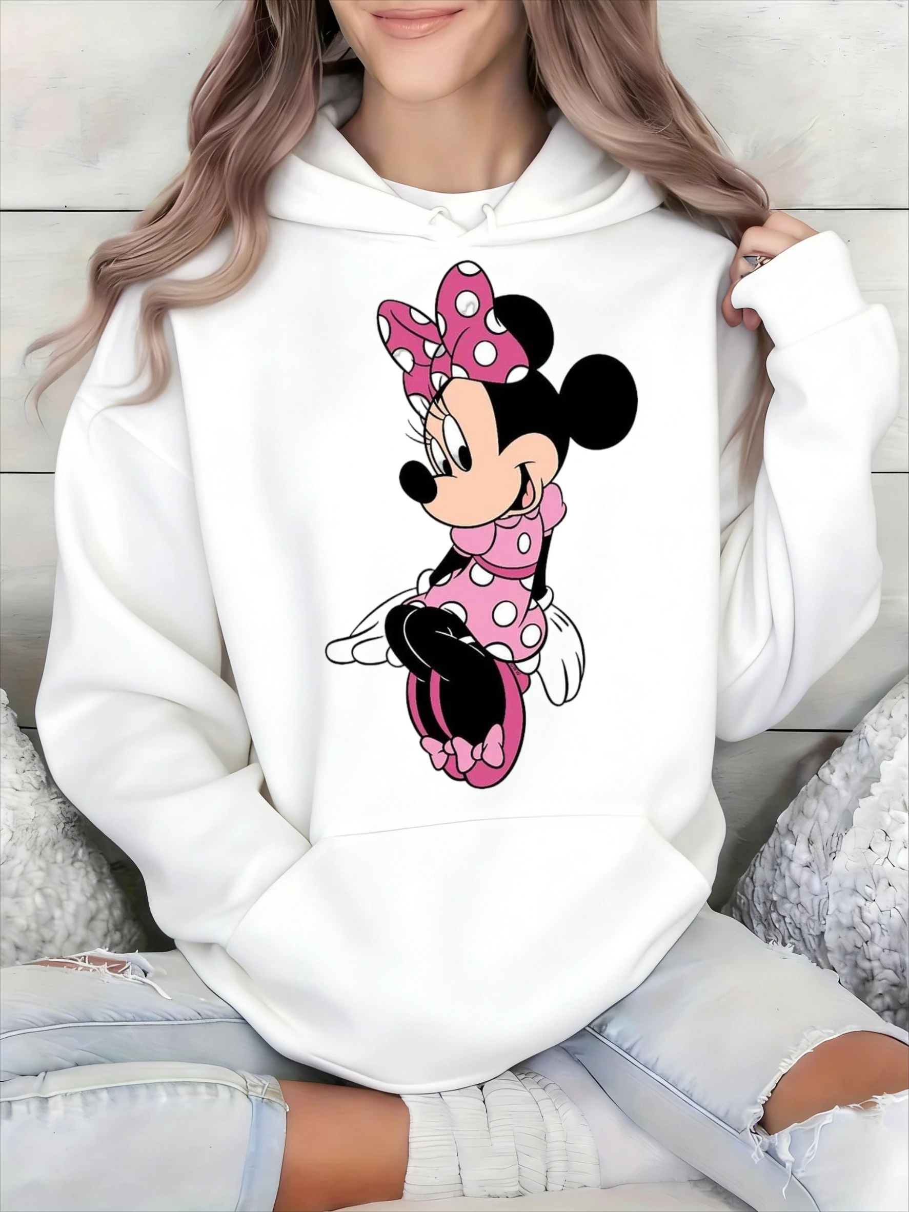 

Женская белая хлопковая толстовка с капюшоном Disney Mickey and Friends, розовое платье в горошек с принтом персонажей мультфильмов, с длинными рукавами