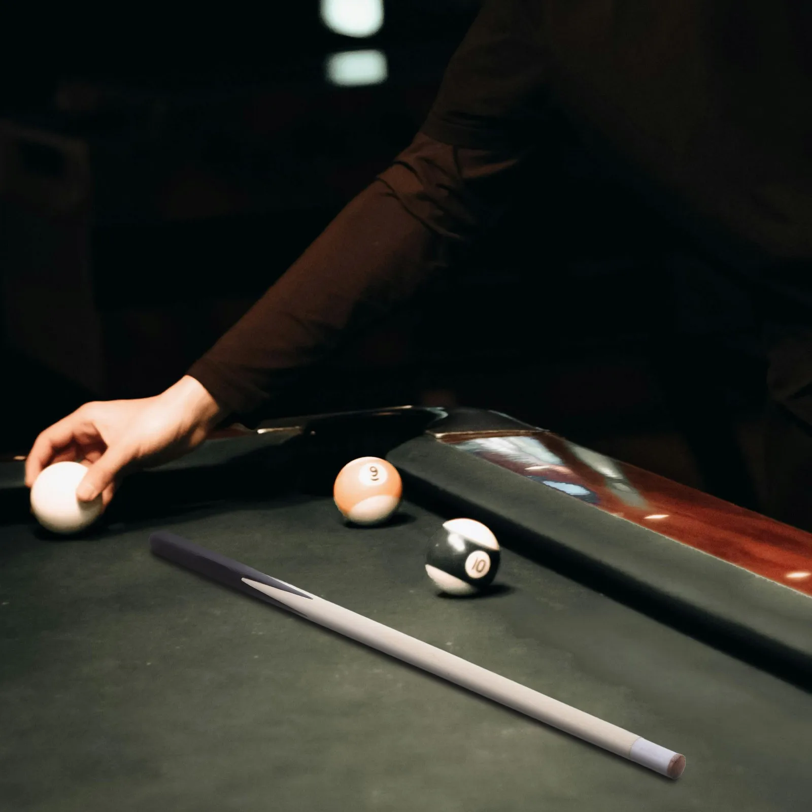 

2pcs Mini Pool Cue Stick Wooden Short Billiard Cue For Tight Space Lightweight Smooth Grip Teenager Friendly Billiards Tool