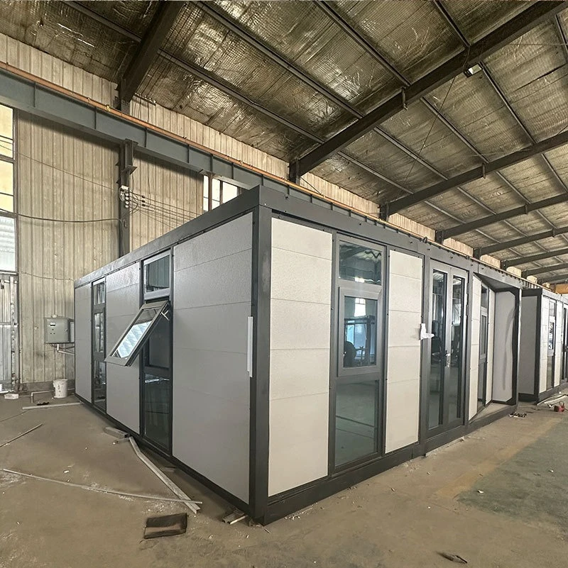 Modern Luxury Container House Steel Modular Prefabricated Folding House for Park Use, Designed for Transporting Small Residences