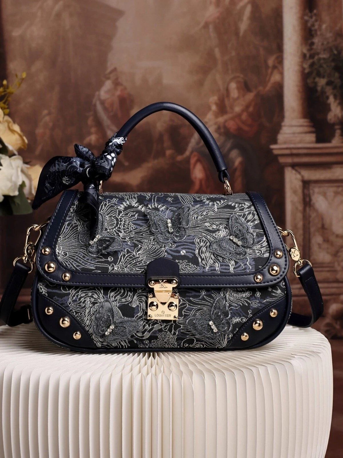 Luxury Bags Medium Size - Zarif Nakışlı Kadın Çantası, Modaya Uygun
