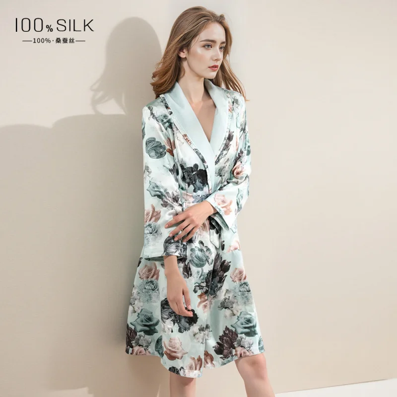 2025 جديد 19 مومي الوزن الثقيل 100% رداء من الحرير الخالص للنساء الشتاء المطبوعة ملابس خاصة مريحة المتسكعون الصباح البشكير
