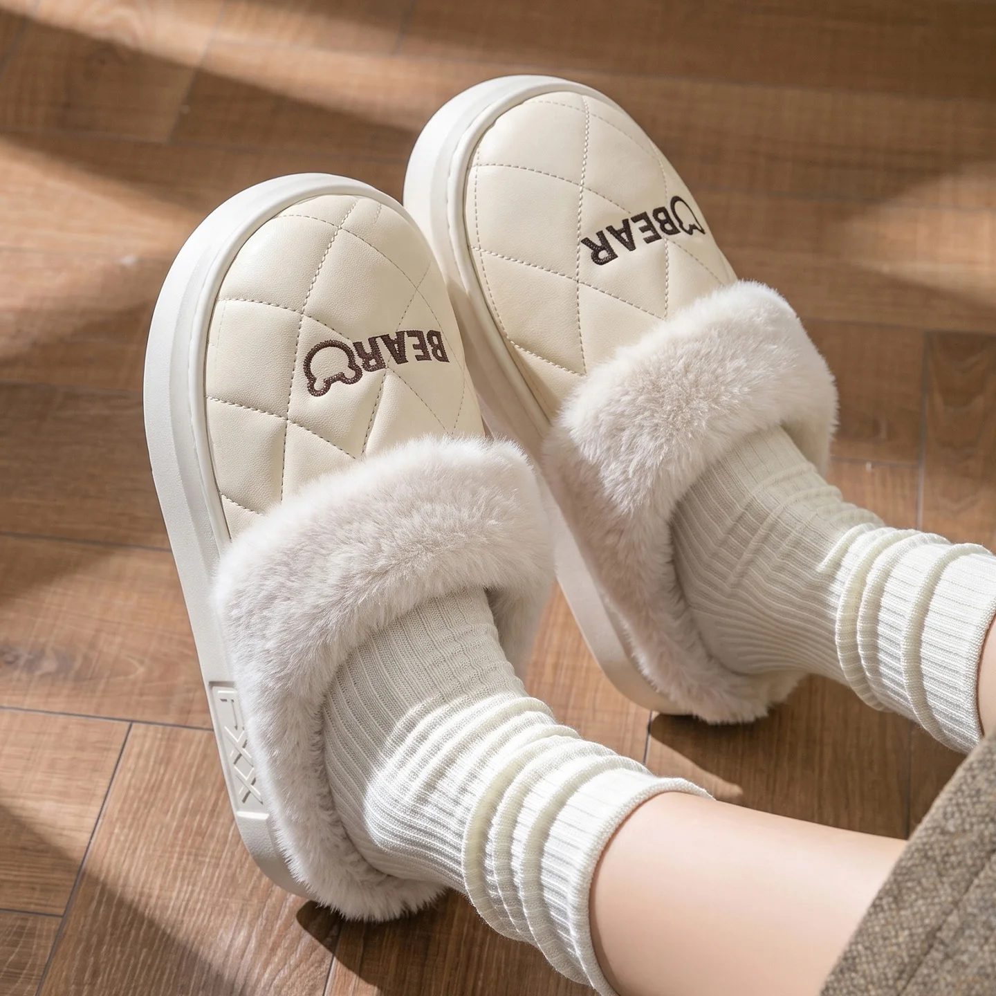 Unisex Winter Warme Plüsch-Hausschuhe für Damen und Herren, niedliche Bären-Stepphausschuhe mit Plateausohle, wasserdicht, rutschfest, für drinnen und draußen, Mules – Detail 20
