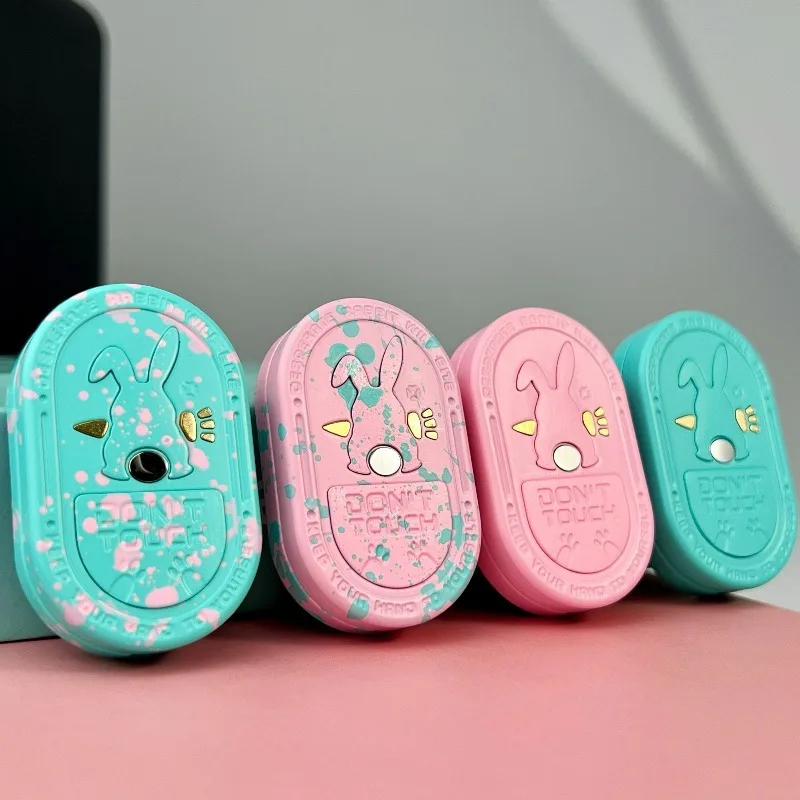 

Grumpy Rabbit EDC Керамический ритм кролика Механическая нержавеющая сталь Прямой нажимной вращающийся кончик пальца Декомпрессионная игрушка