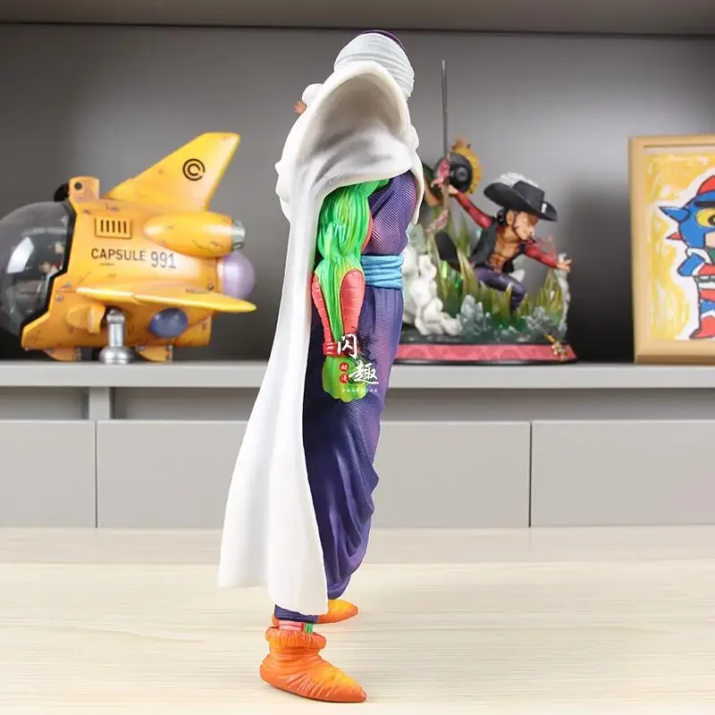 

New Dragon Ball GK White Hole A Figurine Model of The Namek Star Warrior Piccolo with A Cape Returning His Gifts