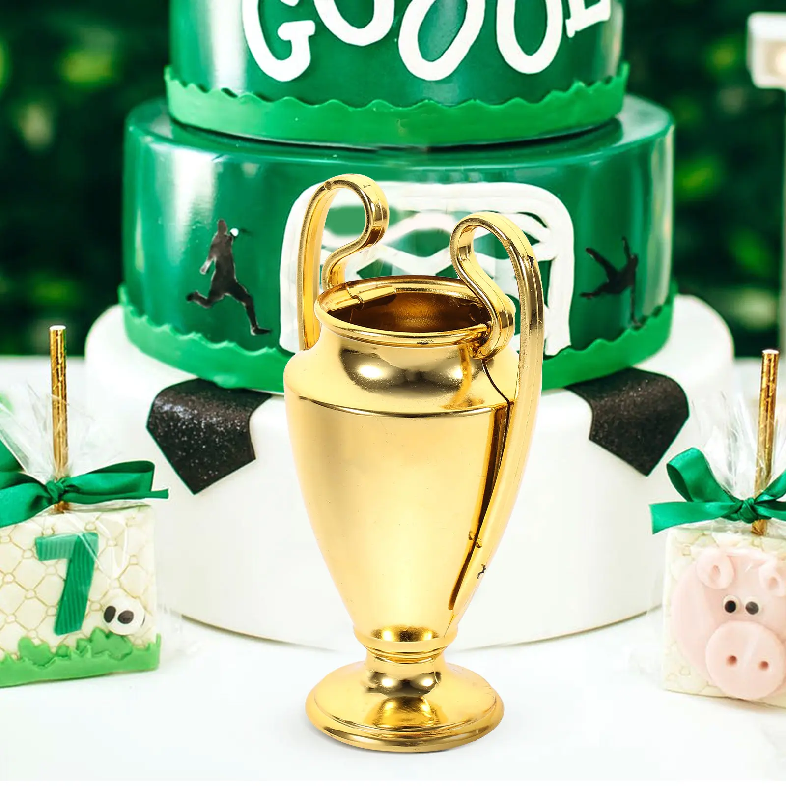 10Pcs Exquisite Plastic Trophy Compact Award Trophy for Little Friend Encouragement Company Activity Party Favor Desktop