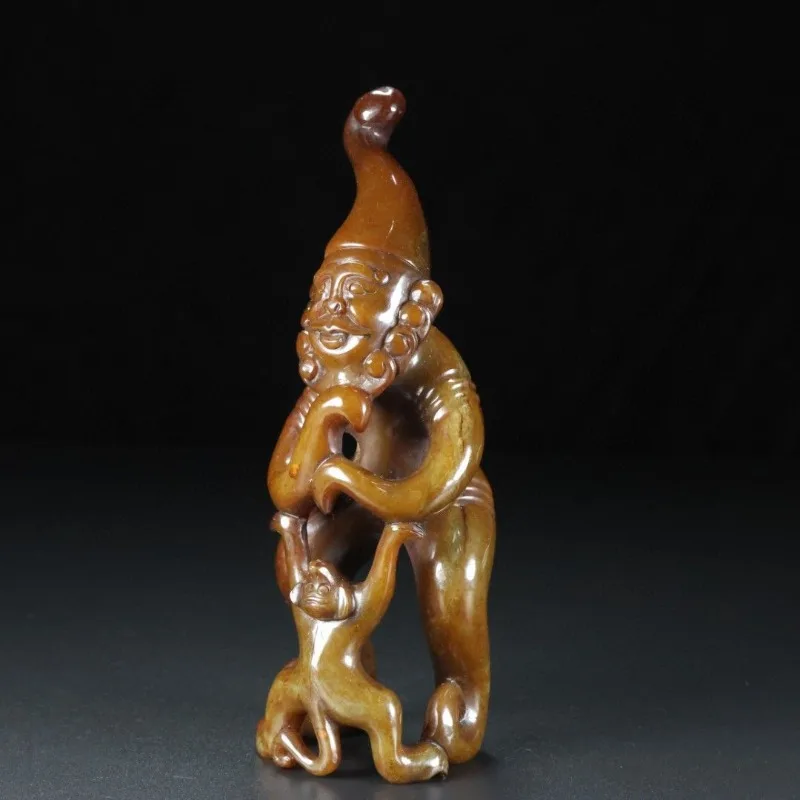 The carving is exquisite, the jade is oily and delicate, and the color is deep into the bone. Specifications: 14.8 cm high
