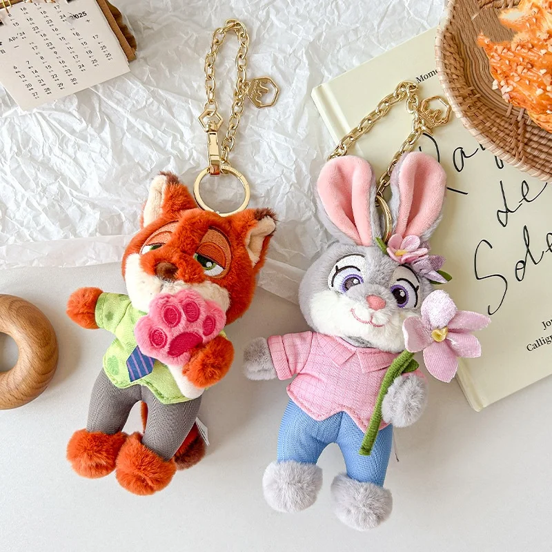 Porte-clés en peluche Zootopia véritable, dessin animé classique, petit pendentif de sac, tentures, cadeaux de noël et d'anniversaire pour enfants, offre spéciale