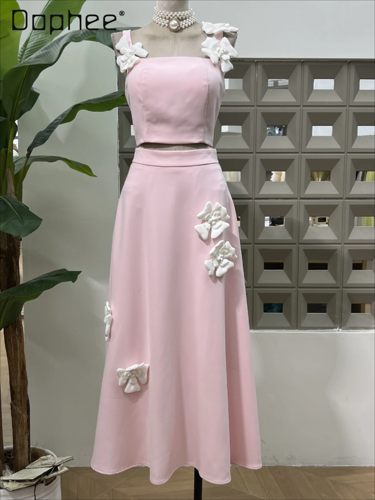

Elegant Socialite Slim Three-Dimensional Flower Square Neck Vest + High Waist Mid-Length Skirt 2-Piece Set Summer Skirt Sets