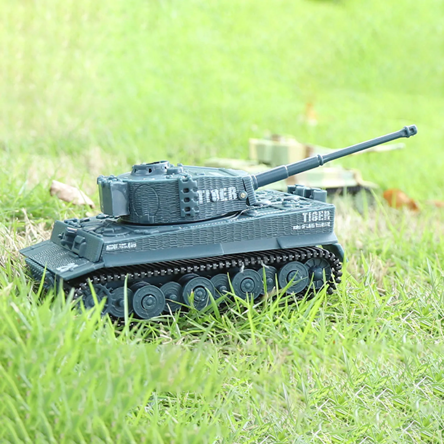 RTR 1/72 RC Tank Tiger Battle Tank Turret 360°Rotation Mini Toy Shooting Sound Painted Assembled Model TH24001