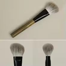 メイクブラシ 天然木柄プロ仕様ふんわりチークブラシ