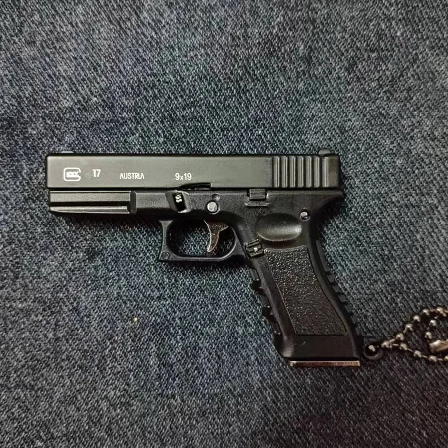 1:3 Mini G17 Model pistoletu Metalowy odłączany brelok do kluczy DIY Półstop Zabawka Pistolet Zawieszka Ozdoby Zabawki dla dzieci Prezenty