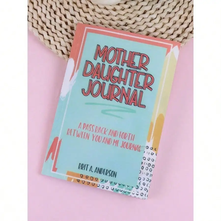 

1 набор блокнотов для обмена записями между мамой и ребенком, который можно использовать в качестве подарка маме, значимый подарок в виде блокнота.