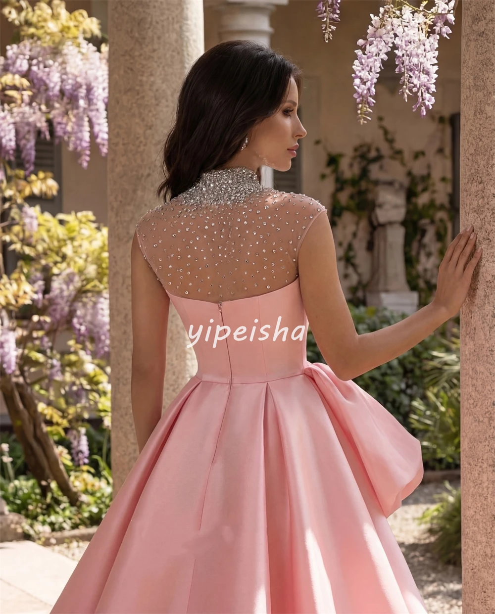 Robes de soirée formelles personnalisées, robes de bal en cristal Charmeuse de haute qualité, Style moderne, sans manches, ligne a, longueur au sol