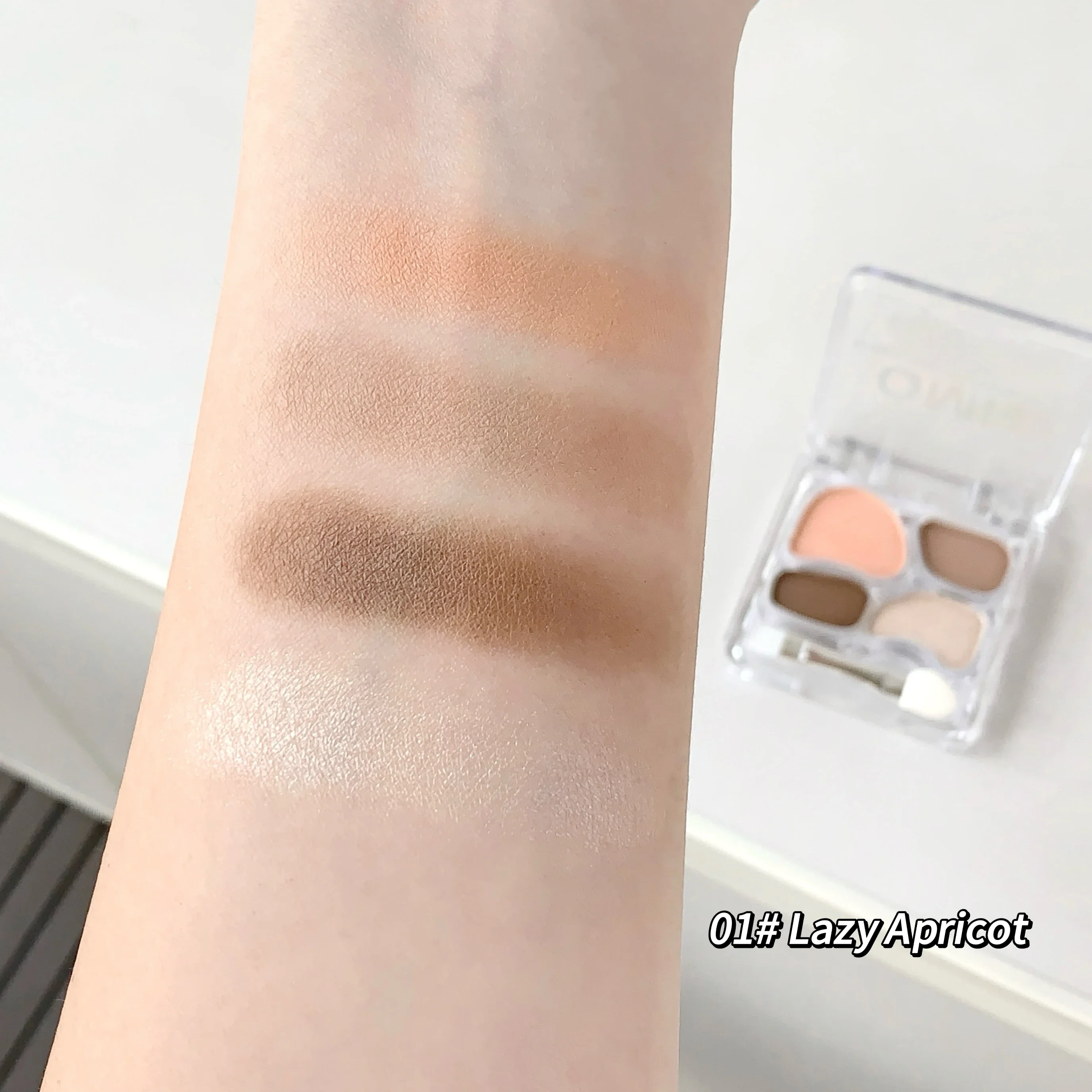 Mini Eyeshadow Palette Long-Lasting Fine Texture, Easy To Smudge, A Variety Of Shades, Suitable For All Occasions