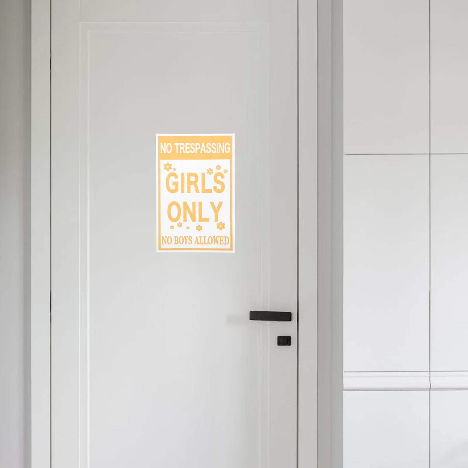 

Girls Dedicated Door Stickers PVC Yellow No Trespassing Bedroom Decor Wall Signs for Bathrooms Lounges Dressing Rooms Pools Spas