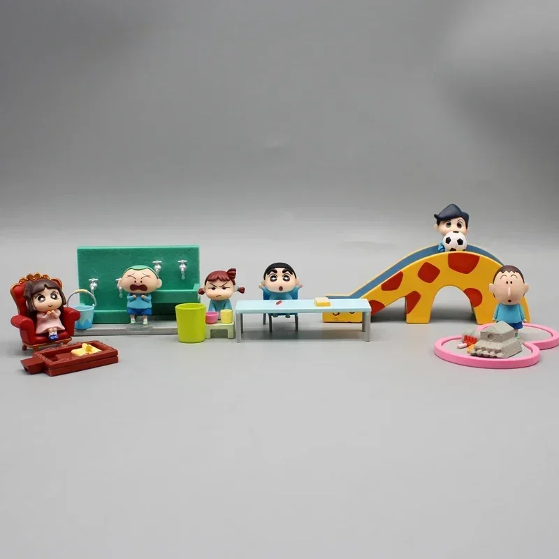 Crayon Shin-chan-figura de acción de 4,5 cm, caja de escena en miniatura para guardería, Decoración de mesa de huevo, animación operada a mano, regalo para niños