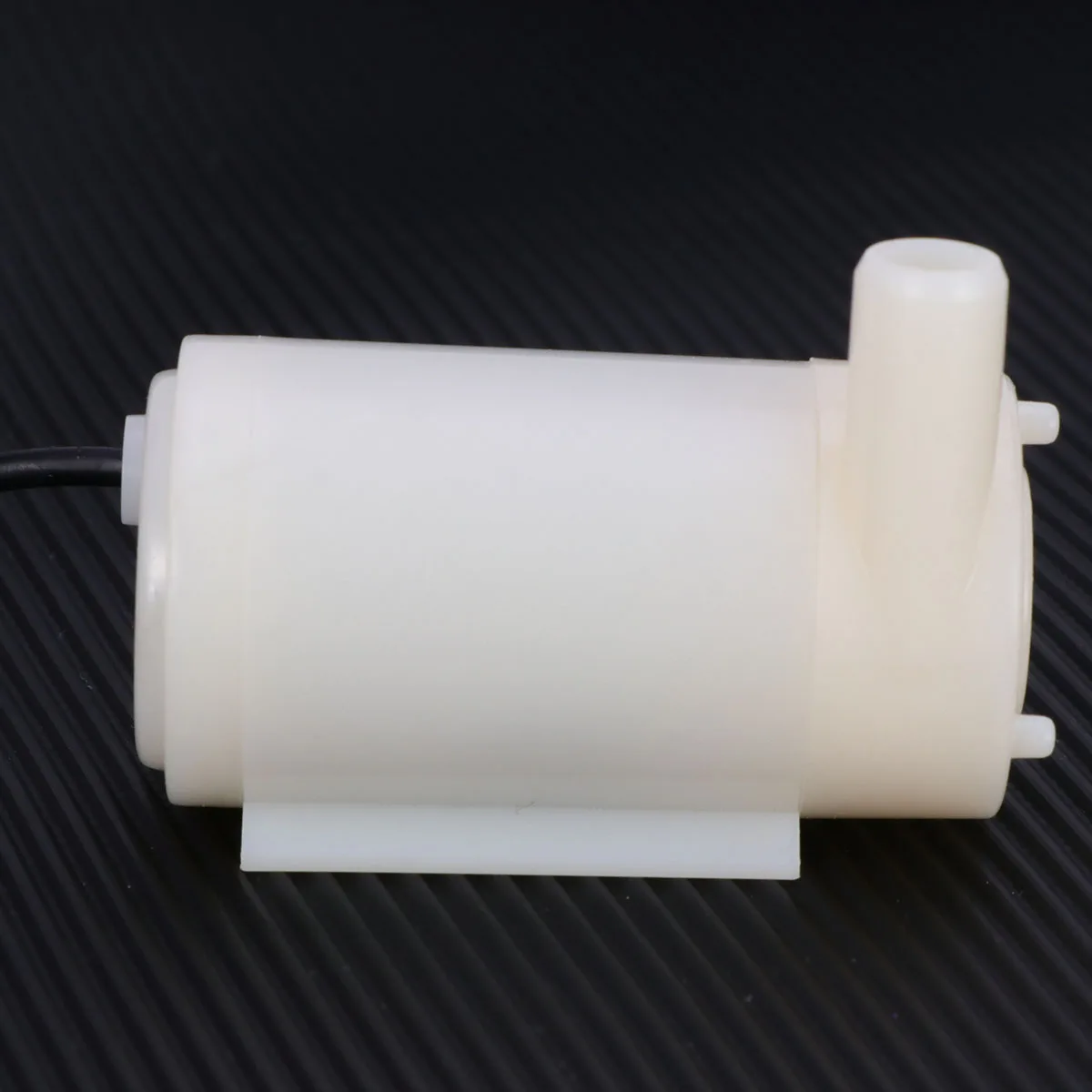 

USB 1 Meter Cable Water Pump Submersible Pump for Aquarium Fountain Hydroponic System Durable Black Horizontal
