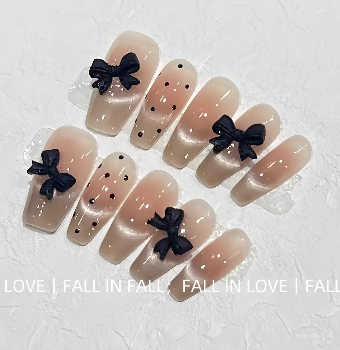 Handmade Simple French Polka Dot Cat Eye Temperament Nude Bow Manicure False Nails Press on Nails