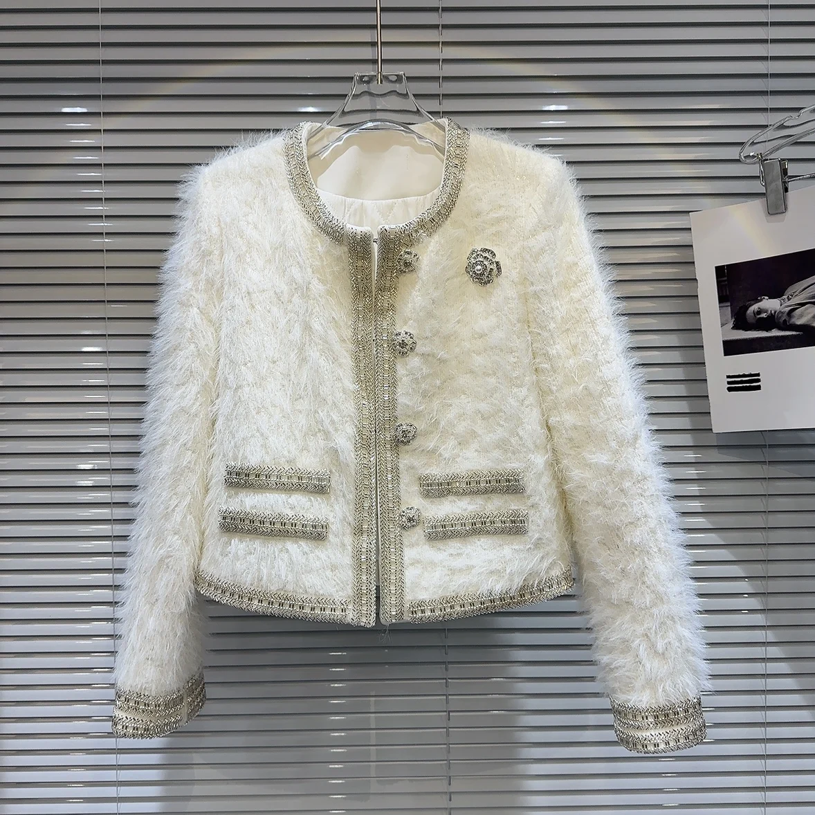 

Winter 2025 New Sle Small Fraance Sle High-Defn Flower Pin Plu ort Jaet Cotton Clamp Ladylike Quali