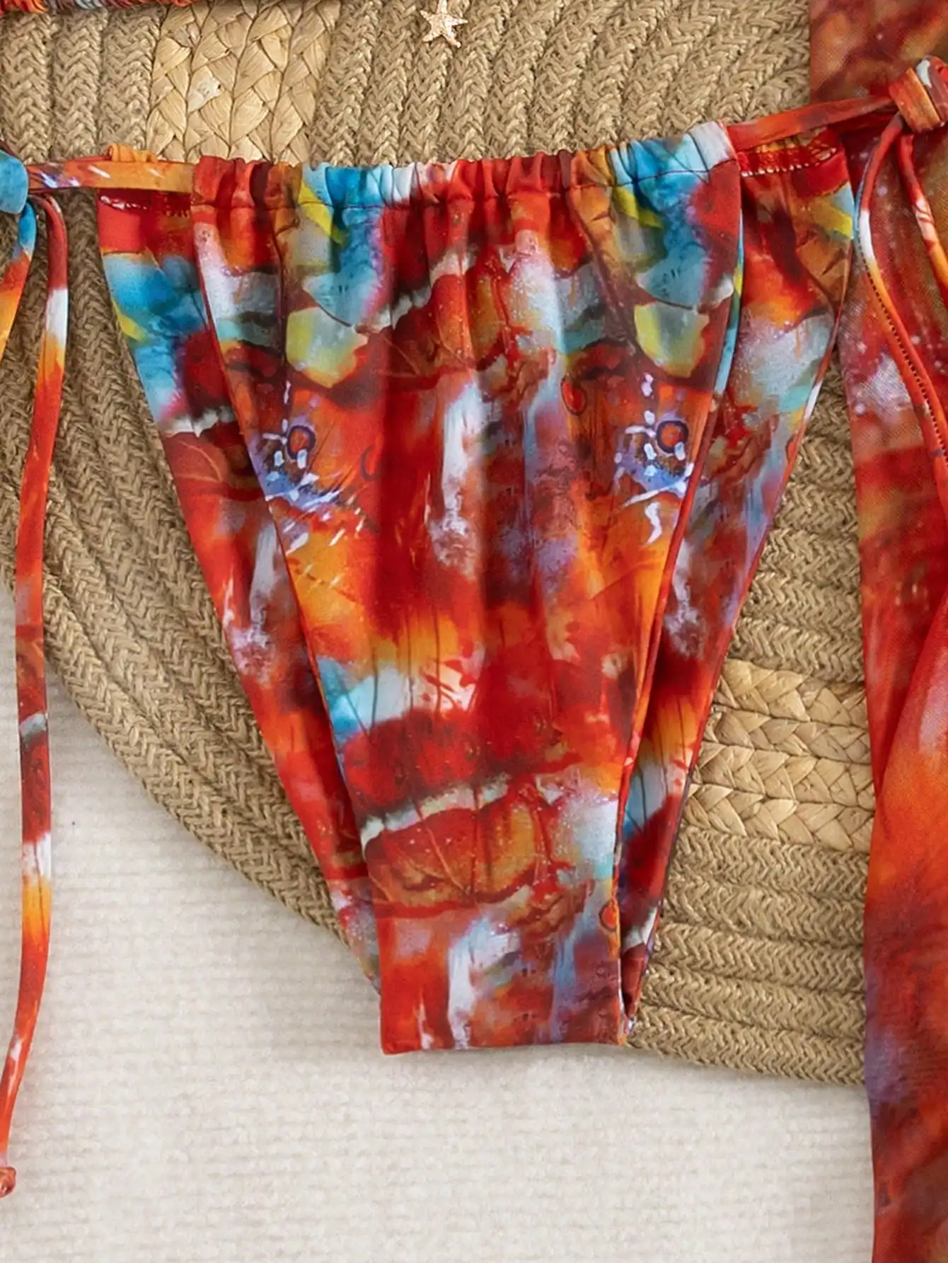 

3-Piece Women’s Vibrant Abstract Print Bikini With Adjustable Ties And Sheer Overlay Skirt For Beach Holiday