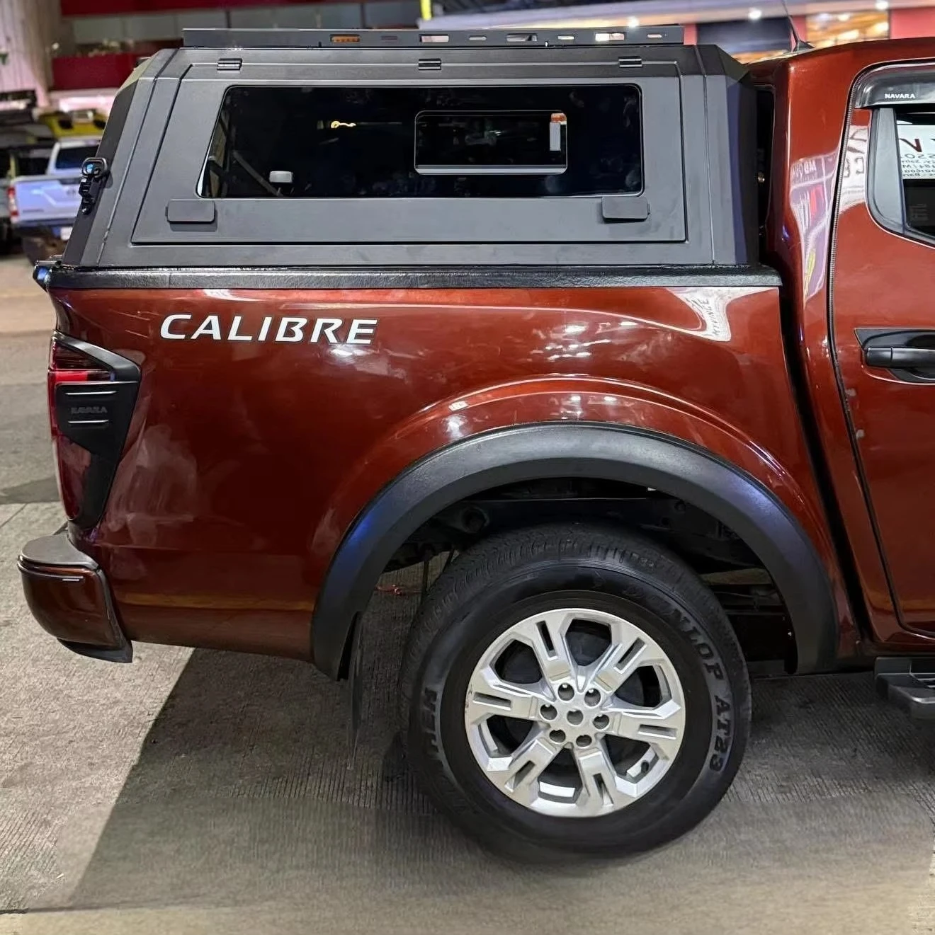 Pickup Canopy Hardtop Bed Topper for Nissan Navara Caps Aluminum Leakproof Pickup Truck Cap Navara NP300 Truck Caps