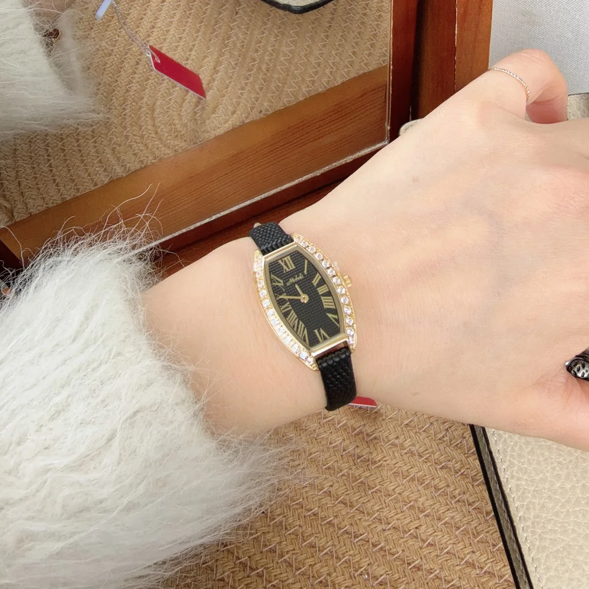 Fashion Ultra Thin Tonneau Quartz Watch for Women with Diamond Studded Leather Strap and Elegant Pin Buckle