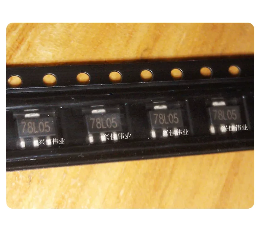 Free Ship 100pcs Three terminal integrated regulator 5V 78L05 SOT-89 SMD