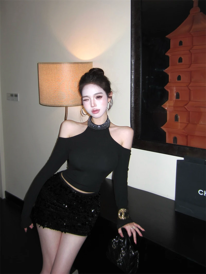 

Two-Way Wear Shoulder Baring Long Sleeve T-Shirt Women's Winter Sexy Glittery Skirt Set High Waist Slim Fit Commute Style