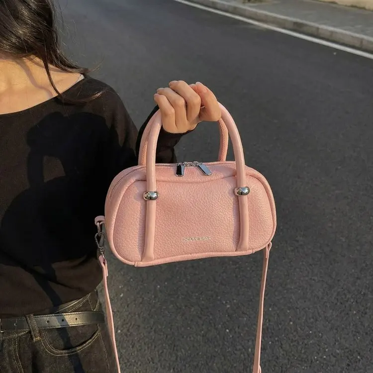 

Fashionable Elegant Diaper Bags: Women's Luxury Leather Shoulder Bag, Simple Vintage Minimalist Large Capacity Commuter Tote