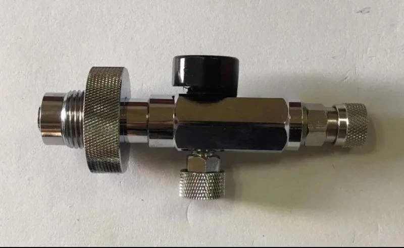 

Submarine fire inflation valve large to small joint