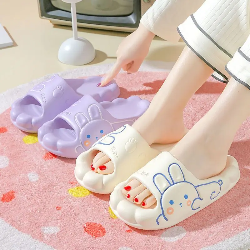 Sandały Junior Cartoon Shoes for Women 2024 Animal Summer Anime House Woman Slippers Cloud Home Slides Indoor Easy Wears Shoe 39