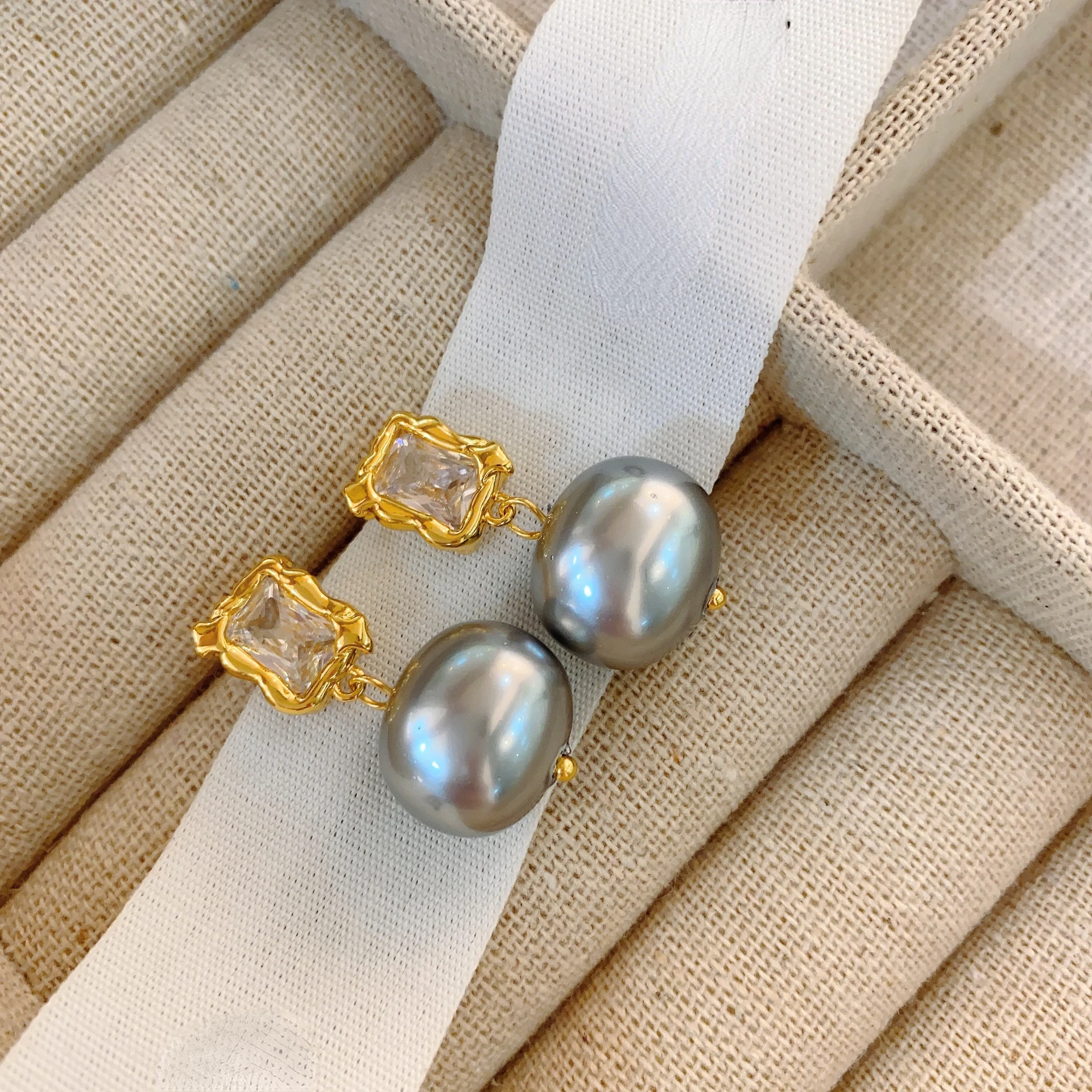 Elegance Temperament Hemp Grey Pearl Zircon Drop Earrings for Women, High Quality Jewelry, New Fashion and Simplicity,2024 INS