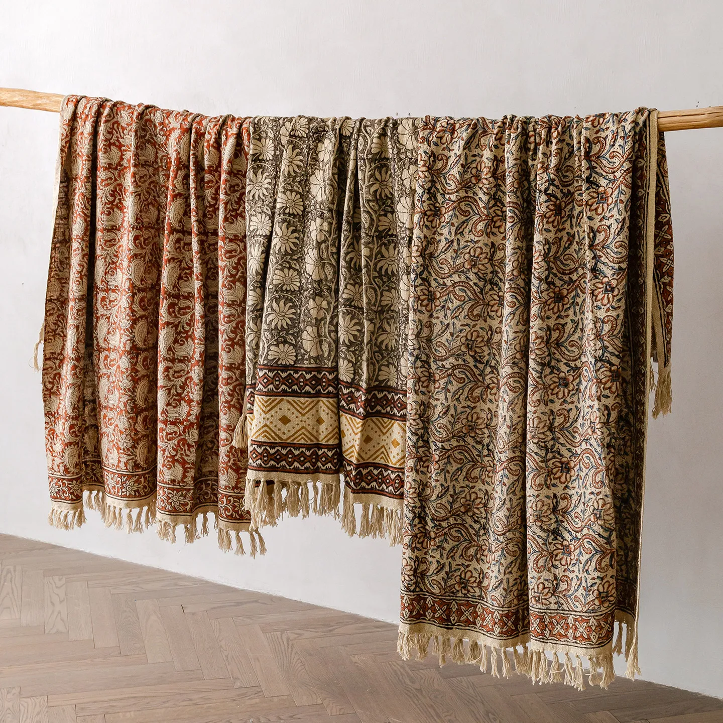 Vintage Chinese Style Hand Woven Living Room Sofa Floor Rug Blanket Shawls Bed Runners Tablecloths and Sofa Covers