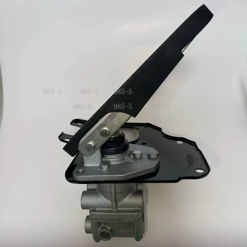 Rubber Brake Pedal Pad & Brake Proportioning Valve，Bus Truck Foot Brake Valve Replacement 4613186040