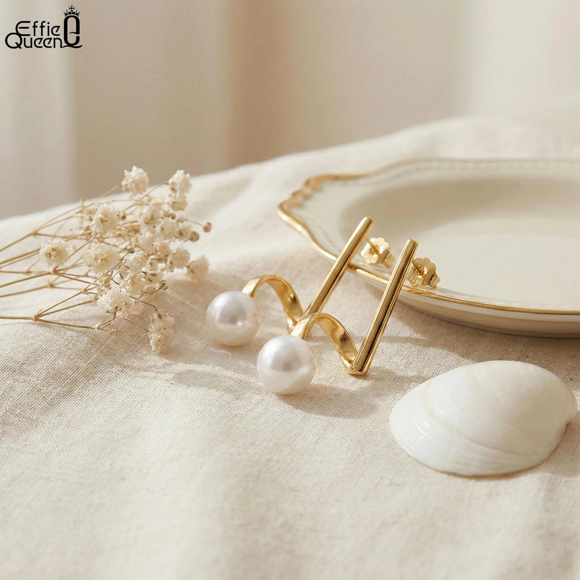 

Effie Queen 100% серебро S925, 14-каратное золото, серьги-гвоздики с жемчугом, простые ювелирные изделия для женщин, подарок на банкет, трендовые серьги 2025 GPE33