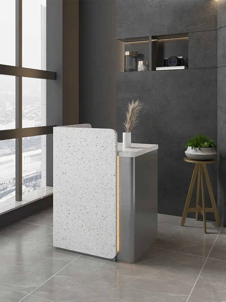 

Checkout page Shop Small clothing store Counter Simple modern Internet celebrity Bar Stainless steel company Reception desk
