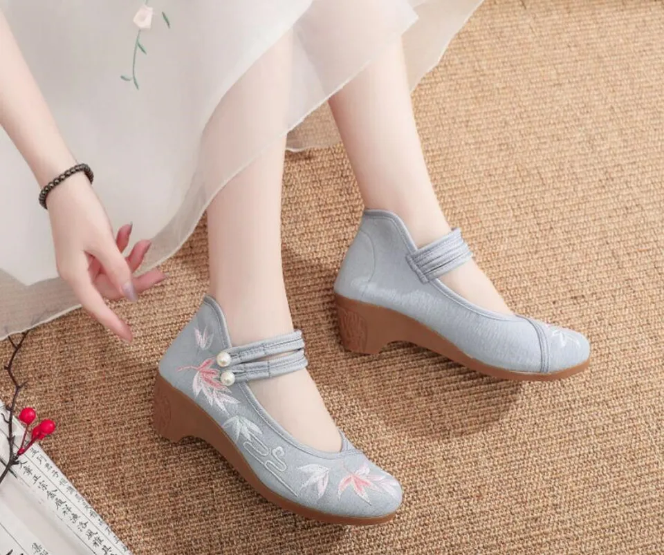 Women Ankle Button Strap Pumps Ethnic Embroidery Mary Jane Dress Shoes Mid Heel Cotton Fabric Espadrilles Vintage Sandals