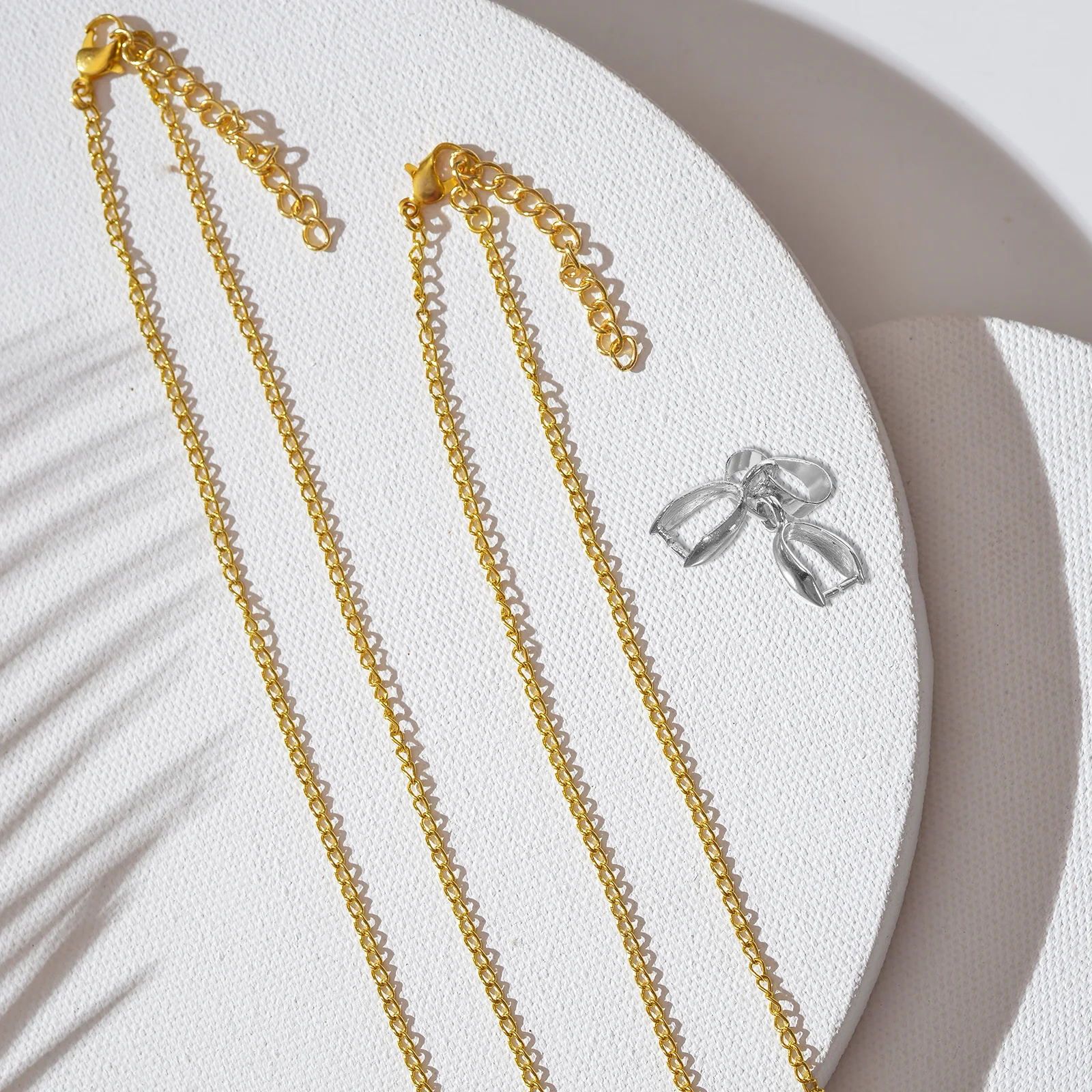 

50Pcs Wear Resistant Practical Pendant Clasps for Crystal Jade Pendants DIY Projects Clasp Connector Pinch Clip Clasp Bail