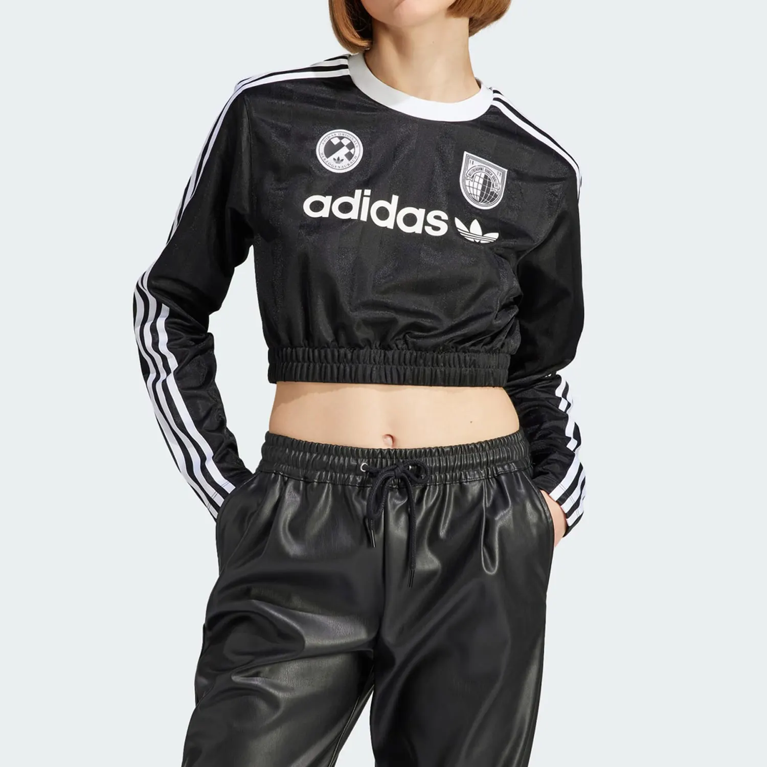 

Adidas Originals Women's Football-inspired Fashion Sport Long Sleeve T-Shirt IR9802