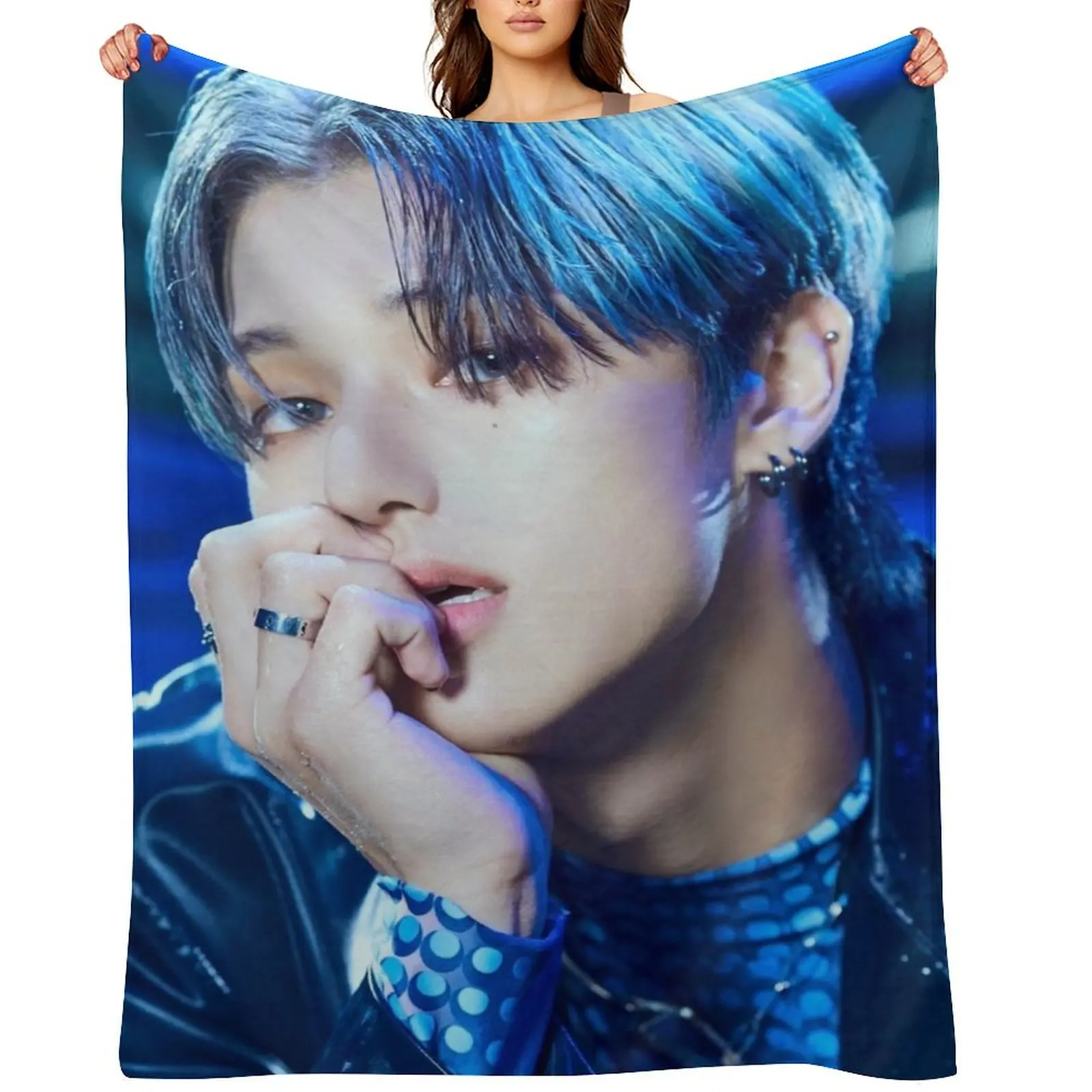 

Wooyoung ATEEZ Deja Vu Throw Blanket Summer Extra Large Throw Bed linens Soft Plush Plaid Blankets