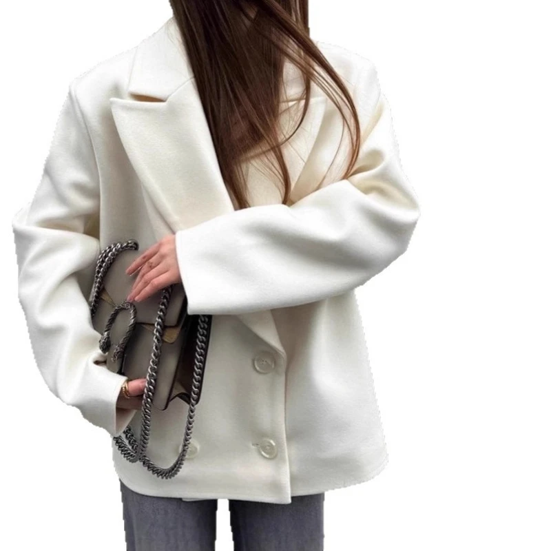 Giacca in lana beige stile denaro vintage francese da donna 2025 Abito doppiopetto allentato di media lunghezza con risvolto invernale