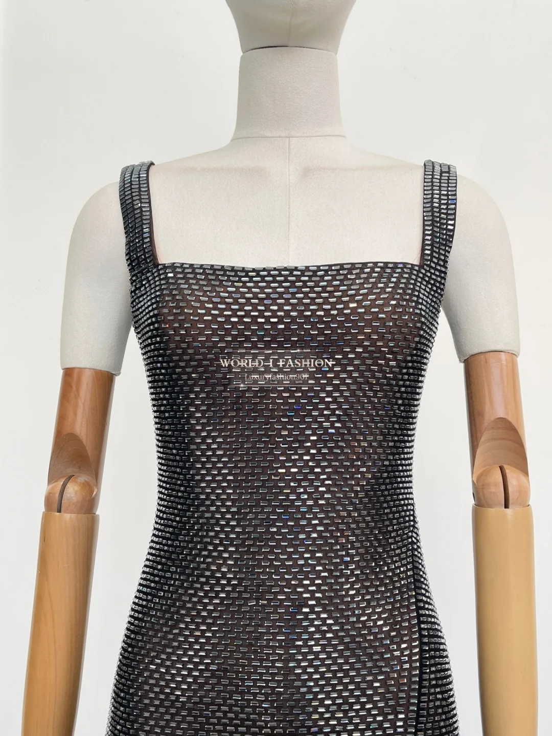 

2025 New Women's Black Diamonds Pressed Sleeveless Mini Dress