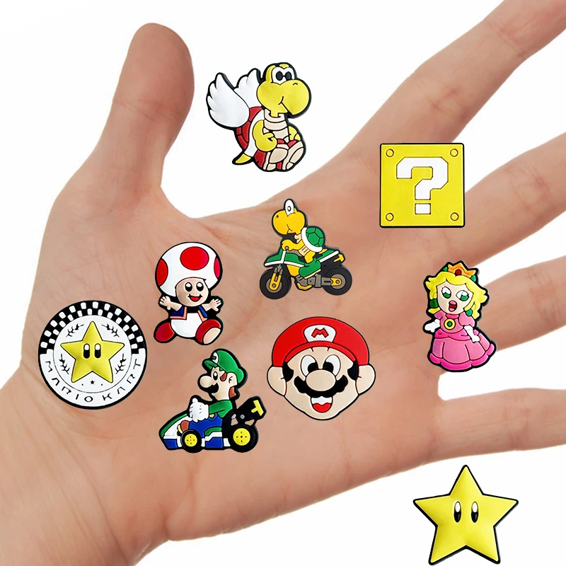 9-100 قطعة الكرتون سباك سوبر ماريو الأحذية السحر الخيال البلاستيكية الديكور مزيج عالية الجودة انفصال مقاوم للماء لهدايا الحفلات