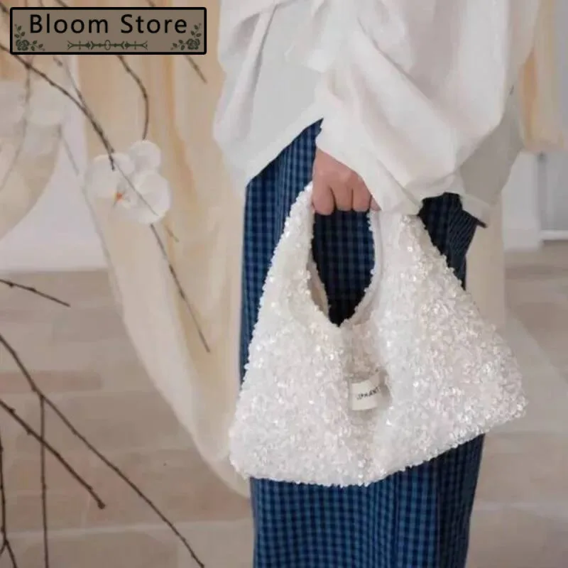 

Bloom Pure White Sequined Handbag Women Exquisite Small Hobo Bucket Bag Ladies Fashion Premium Design Versatile Purse 2025 New