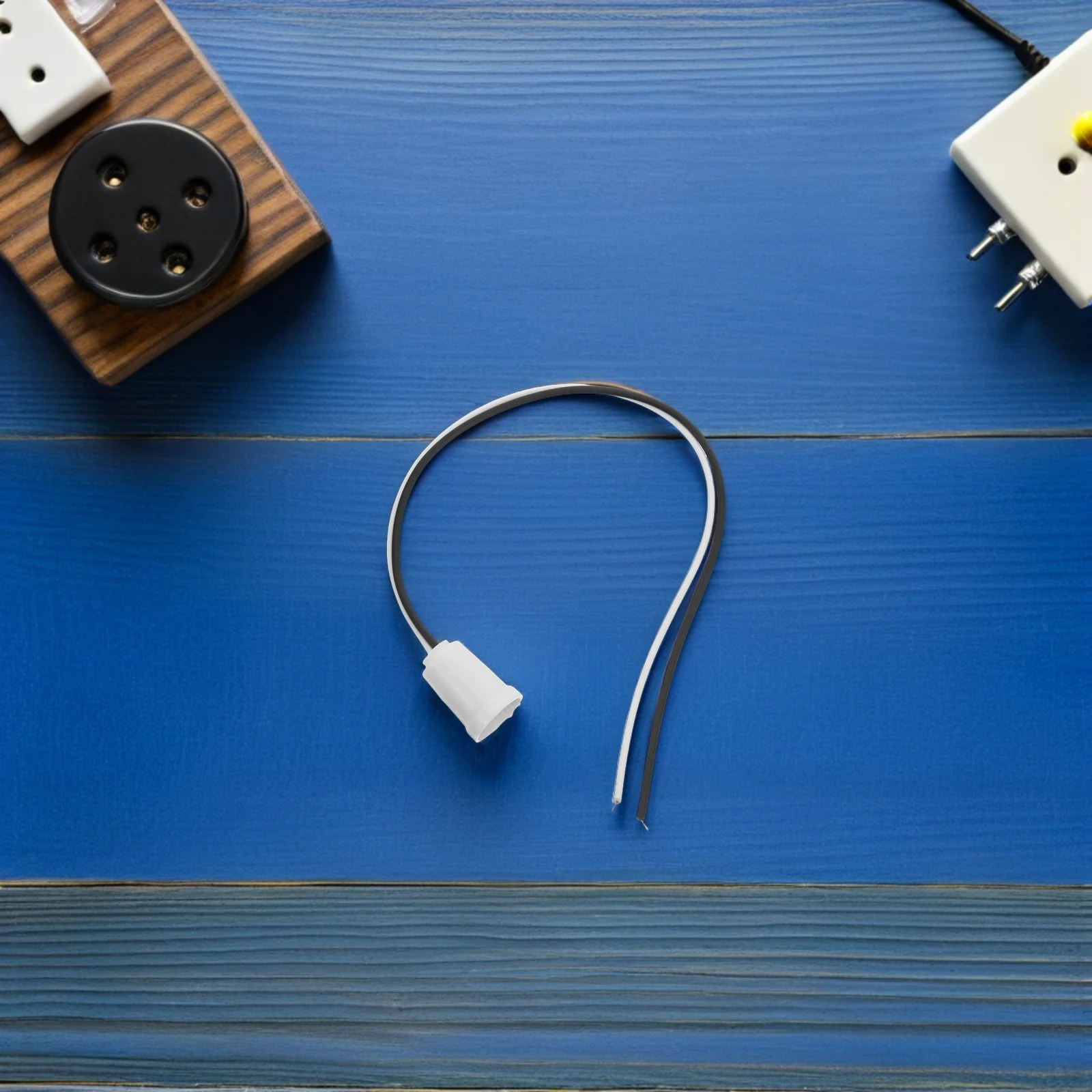 

5pcs E12 Screw Lamp Socket White Light Bulb Holder With Cord Universal Pendant Light Fixture For Indoor Outdoor Office Bedroom