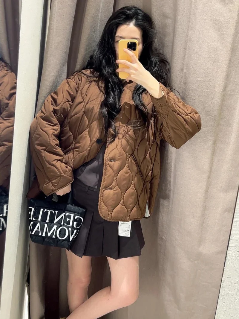 ETJ 2025 feminino outono/inverno novo Maillard marrom claro acolchoado jaqueta de diamante versão solta do casaco de pescoço redondo
