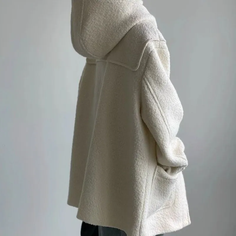 

Milk white horn buckle lamb wool coat women's autumn and winter 2023 new small fragrant woolen coat